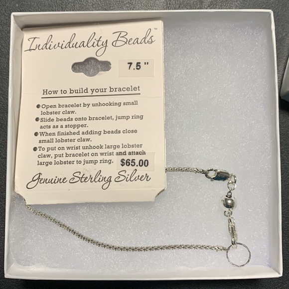 7.5” Sterling Silver Bracelet - Picture 3 of 3